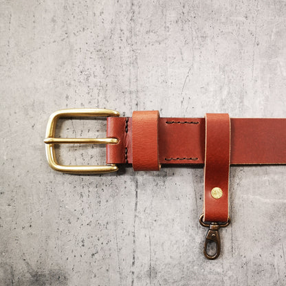 Leather Keychain “Hold Fast. Stay Sharp.”